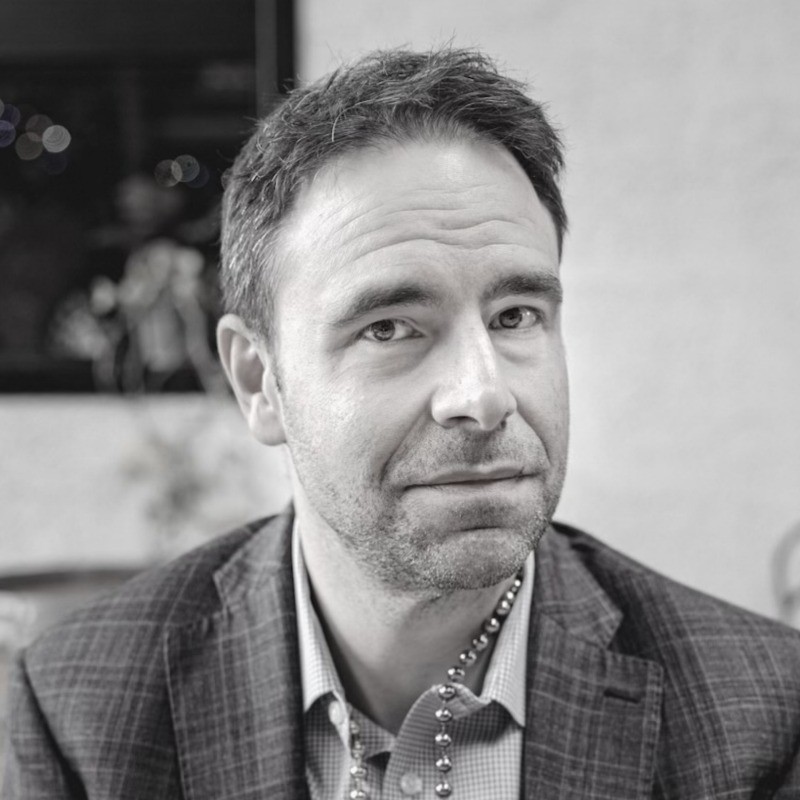 michael frisch headshot