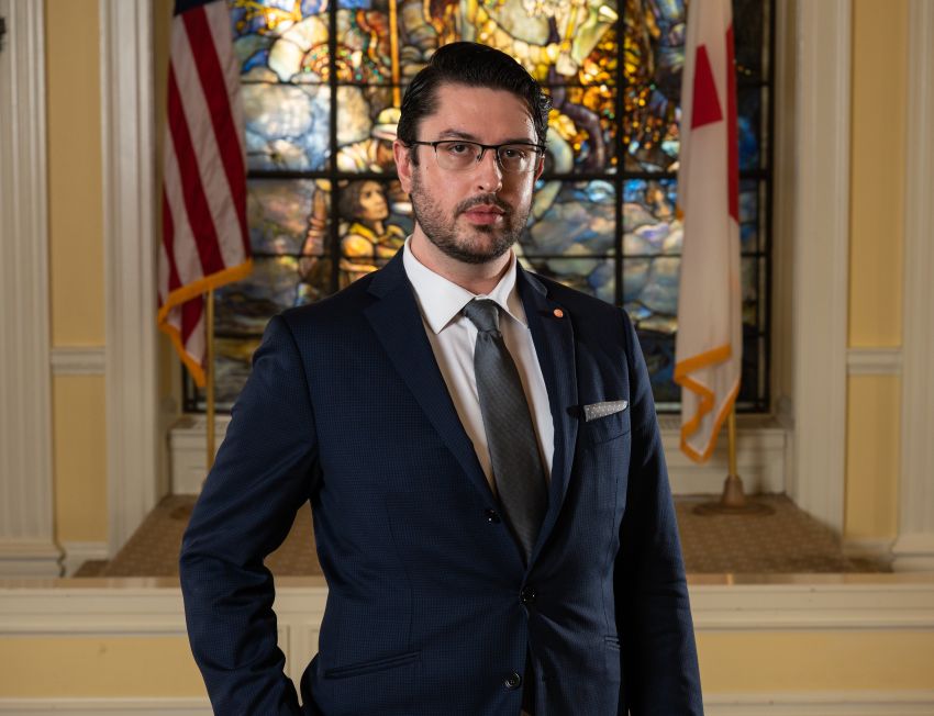 Brett Jones_Headshot.jpg Brett Jones